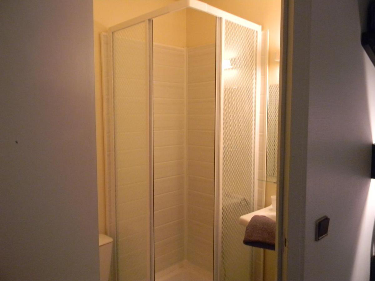 Class-Hotel Poitiers Room photo
